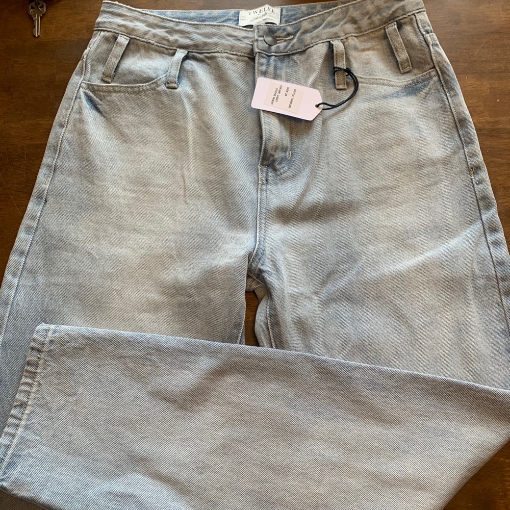 Mom jeans NWT